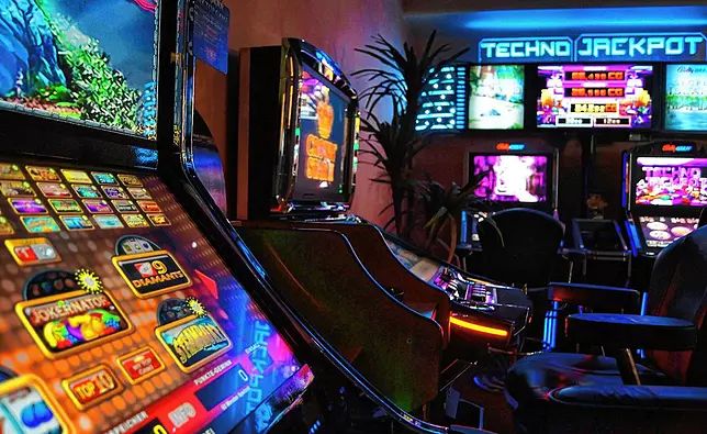 پاکستان میں Downstream Casino کا آن لائن کیسینو سیکشن کھولیں۔